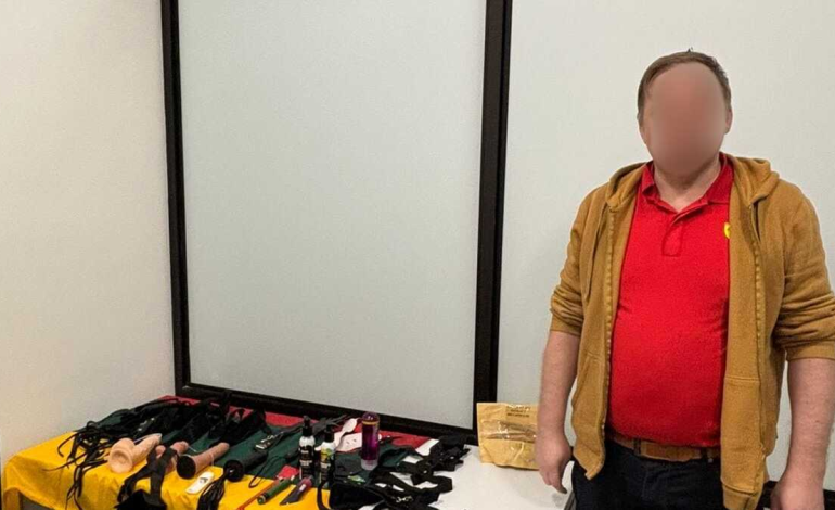 Una nueva forma en que extranjeros buscan evadir autoridades y venir a Medellín para hacer turismo de explotación sexual

 – Primer plano