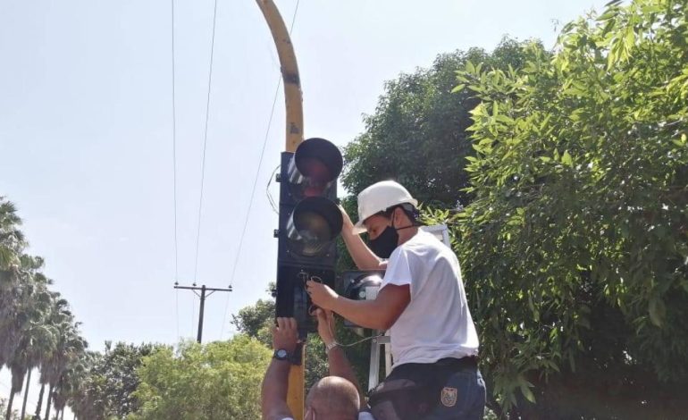 Alarmante ola de ataques a la red de semáforos de Cali amenaza la movilidad y la seguridad vial: ‘Están atacando a la gente’

 – Primer plano