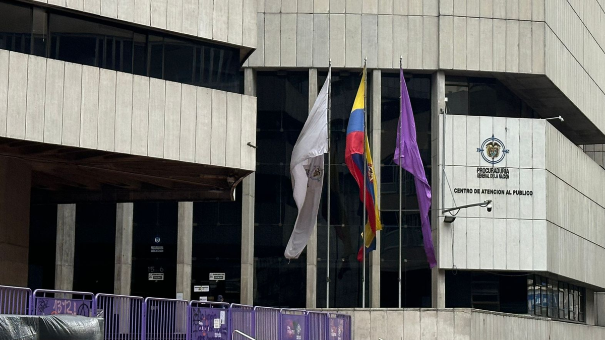 Fiscalía General ordena suspensión de funcionarios en Cali por caso Playa Renaciente

 – Primer plano