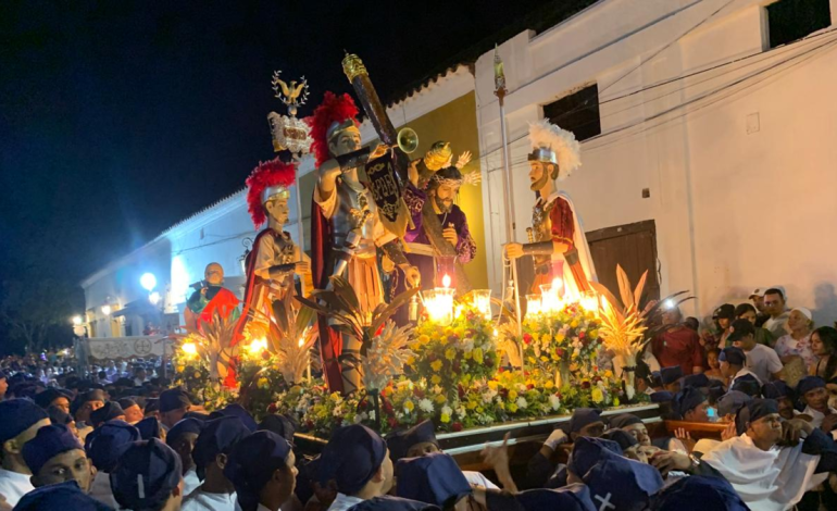 Santa Cruz de Mompox, patrimonio cultural de la humanidad, ya está lista para albergar la Semana Santa más hermosa del país a orillas del río Magdalena

 – Primer plano