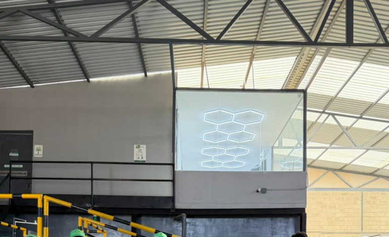 Barranquilla, primera ciudad de Colombia con una planta en el mercado público que transforma fruta dañada en abonos, abonos y energía

 – Primer plano