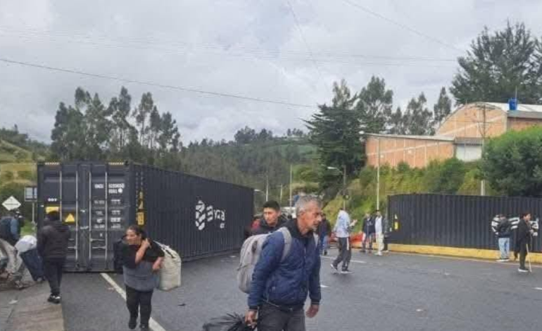 200 empresas al borde de la quiebra y 8.500 empleos en riesgo por la guerra arancelaria entre Colombia y Ecuador

 – Primer plano