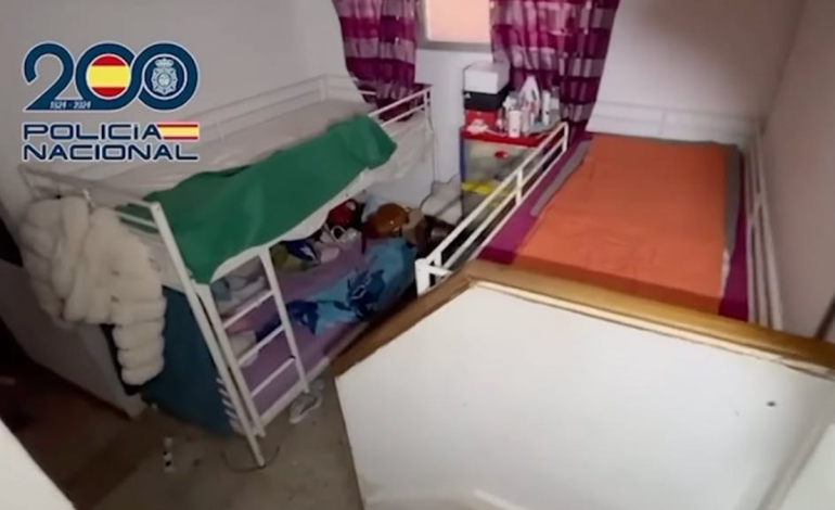 Fueron castigados si no hacían caso a la alarma.

 – Primer plano