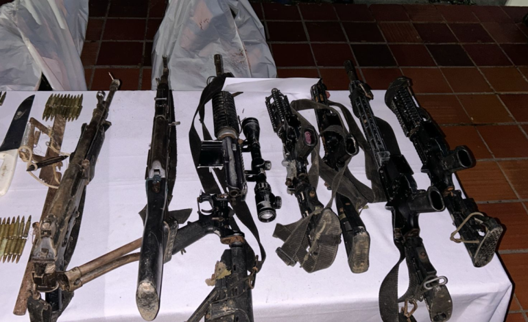 El ejército desmanteló un centro de entrenamiento de bandas criminales en el manejo de explosivos y drones en el sur de Bolívar

 – Primer plano