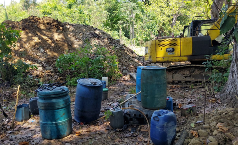 Así funcionó el complejo minero ilegal más grande del departamento, descubierto recientemente en la Sierra Nevada de Santa Marta.

 – Primer plano