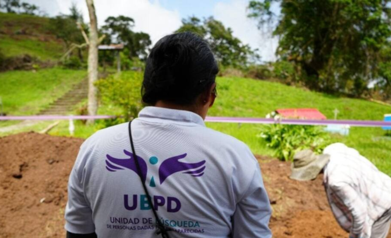 Fue el hallazgo de los cuerpos de 10 personas que habrían pertenecido al movimiento armado tras desaparecer hace 38 años en el Cauca

 – Primer plano