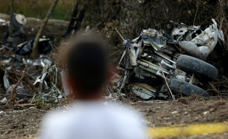 Cali combina el dolor nacional con el luto oficial por el uniformado muerto en el accidente del avión Hércules C-130

 – Primer plano