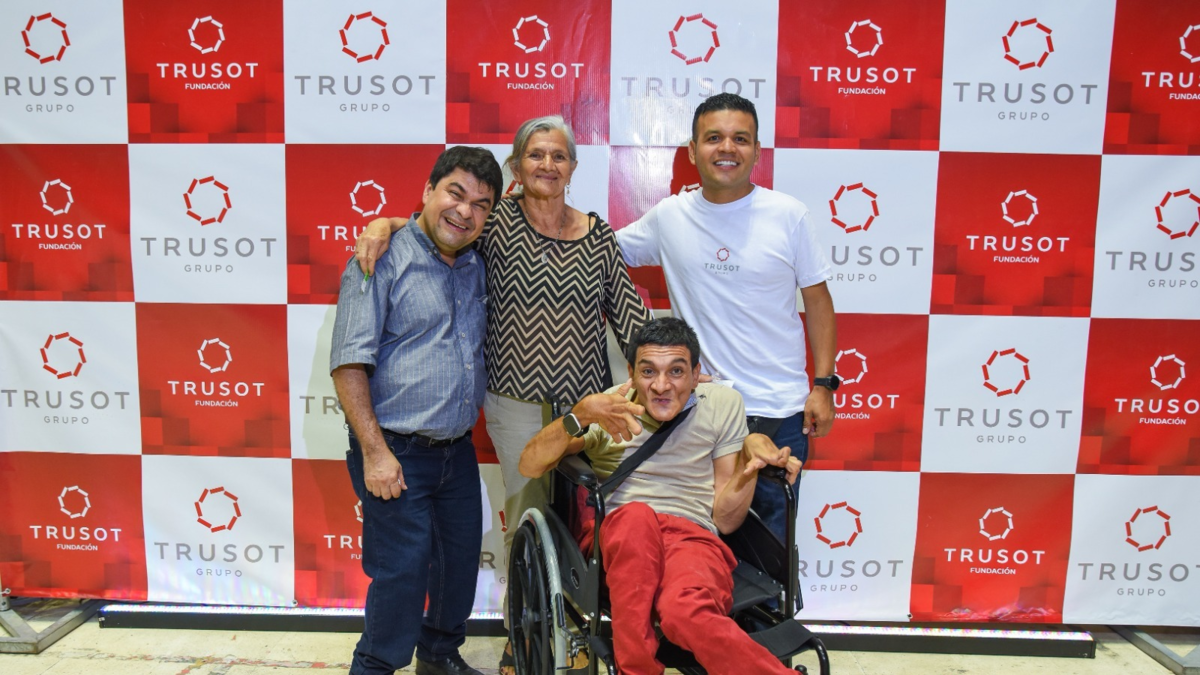 Historias conmovedoras en el coliseo El Pueblo de Cali

 – Primer plano