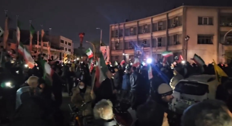 Los apagones tras los atentados provocan nuevas protestas en Irán

 – Primer plano