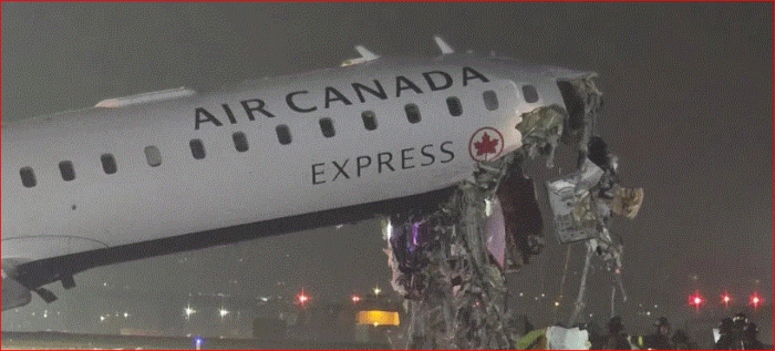 Avión chocó contra camión de bomberos en Nueva York

 – Primer plano