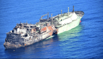 Petrolero ruso averiado en el Mediterráneo advierte de posible desastre medioambiental

 – Primer plano