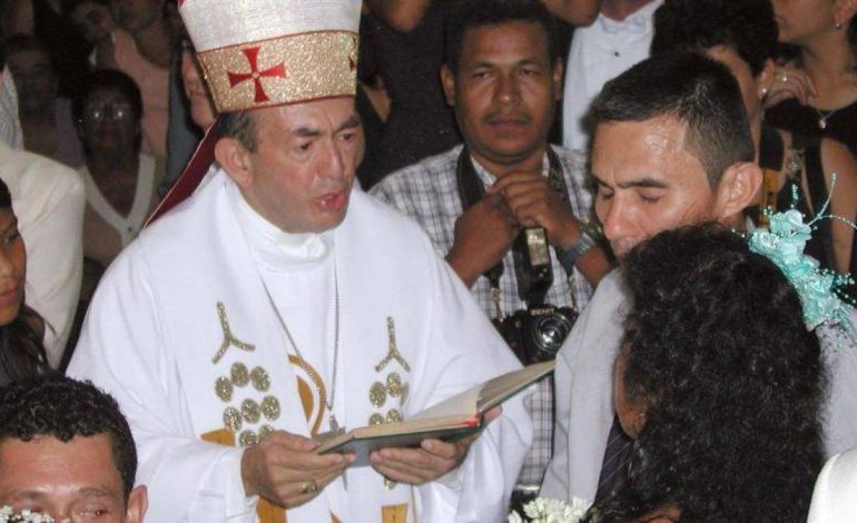 Esta fue su última ceremonia

 – Primer plano