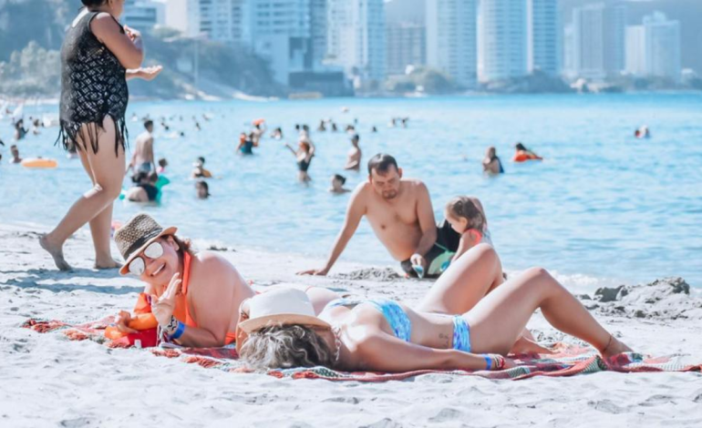 Más de 100.000 turistas, reservas de última hora y un destino que intenta dar respuesta

 – Primer plano