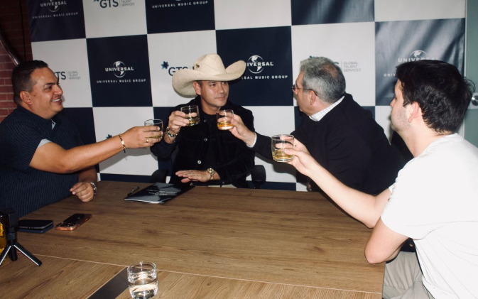 Joaquín Guiller firma con Universal Music Group y abre una nueva etapa en su carrera internacional

 – Primer plano