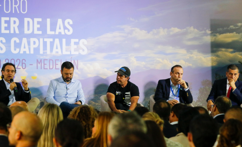 los alcaldes de Medellín, Bogotá, Barranquilla, Cali y Cartagena presentaron los mayores logros y desafíos de sus mandatos

 – Primer plano