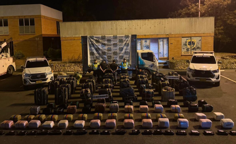 Así cayó el cargamento con dos detenidos

 – Primer plano