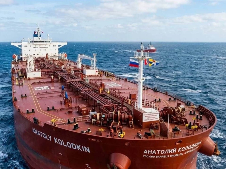 El buque ruso Anatoly Kolodkin atraca en Matanzas para aliviar la asfixia energética en Cuba

 – Primer plano